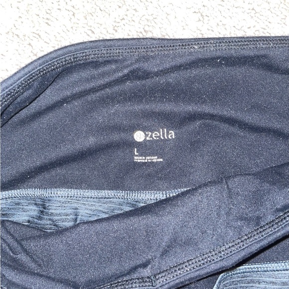 Zella zippered legging - Picture 2 of 2